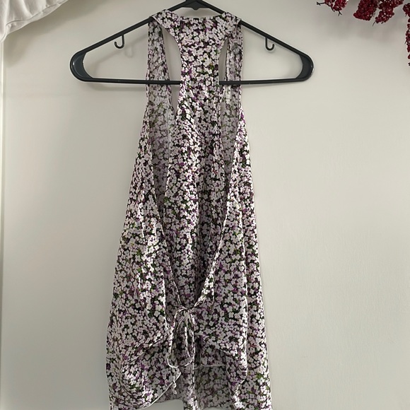 Alisha Levine - Picture 3 of 6